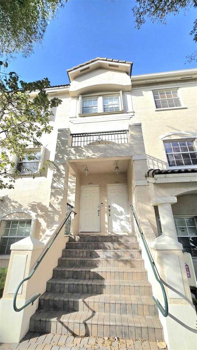 Small Image of 5660 NORTH WEST 115TH CT #209, Doral Number 4
