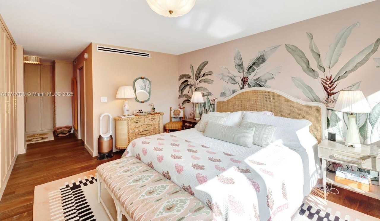 Small Image of 11 ISLAND AVE #402, Miami Beach Number 21