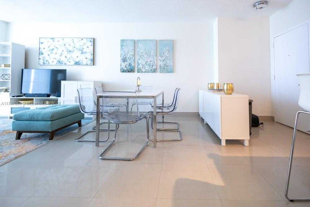 Small Image of 335 SOUTH BISCAYNE BLVD #2200, Miami Number 11