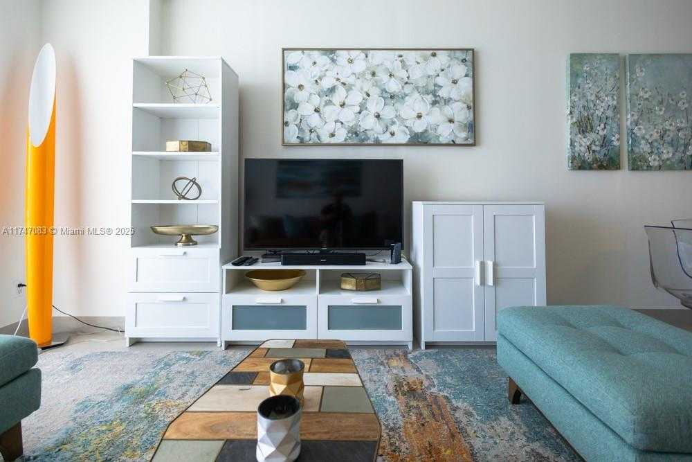 Small Image of 335 SOUTH BISCAYNE BLVD #2200, Miami Number 13
