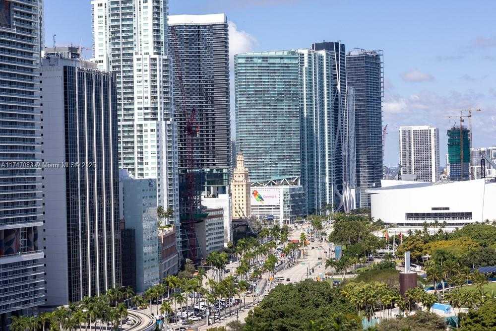 Small Image of 335 SOUTH BISCAYNE BLVD #2200, Miami Number 24