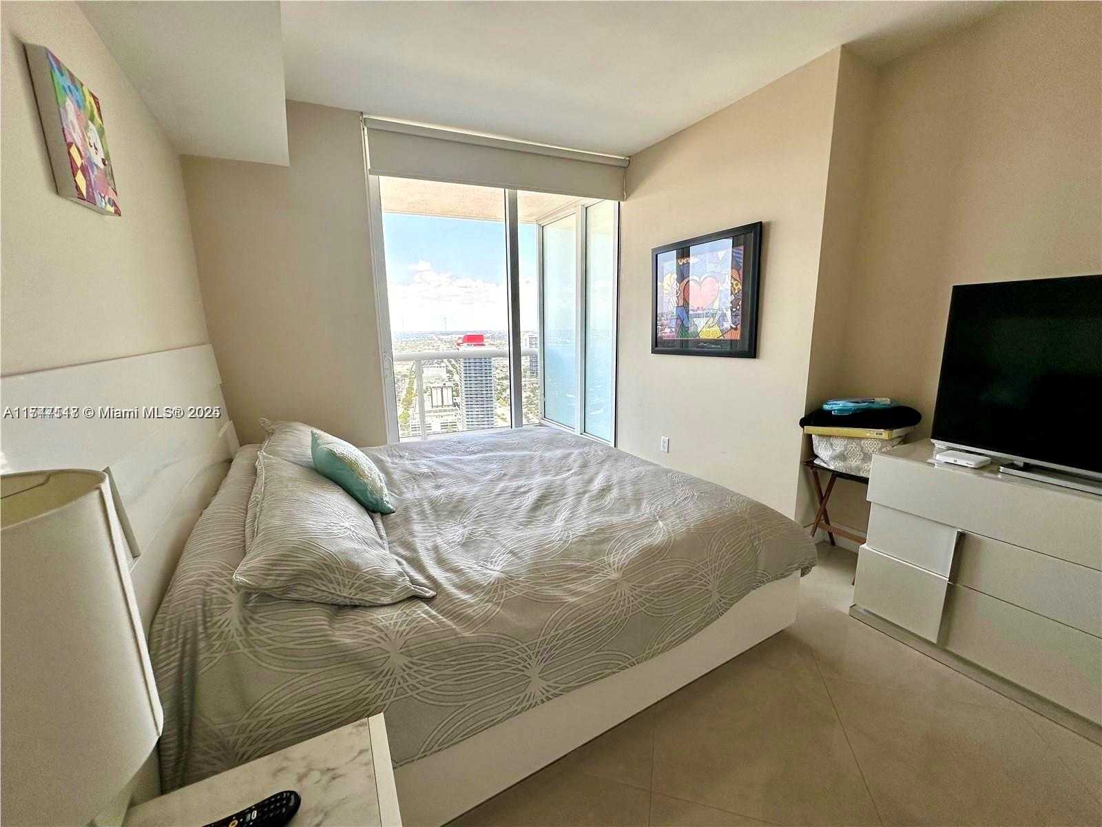 Small Image of 1800 SOUTH OCEAN DR #3908, Hallandale Beach Number 18