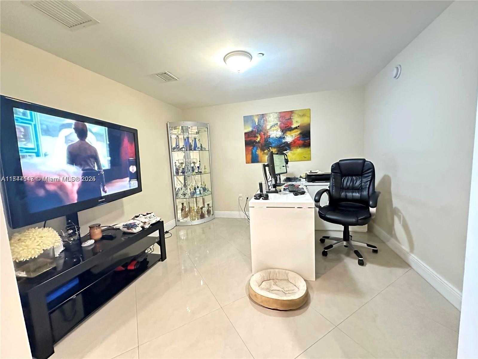 Small Image of 1800 SOUTH OCEAN DR #3908, Hallandale Beach Number 19