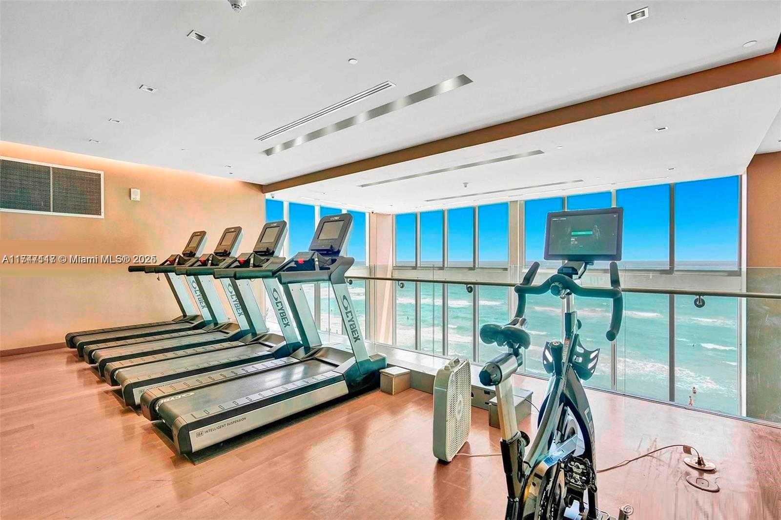 Small Image of 1800 SOUTH OCEAN DR #3908, Hallandale Beach Number 28