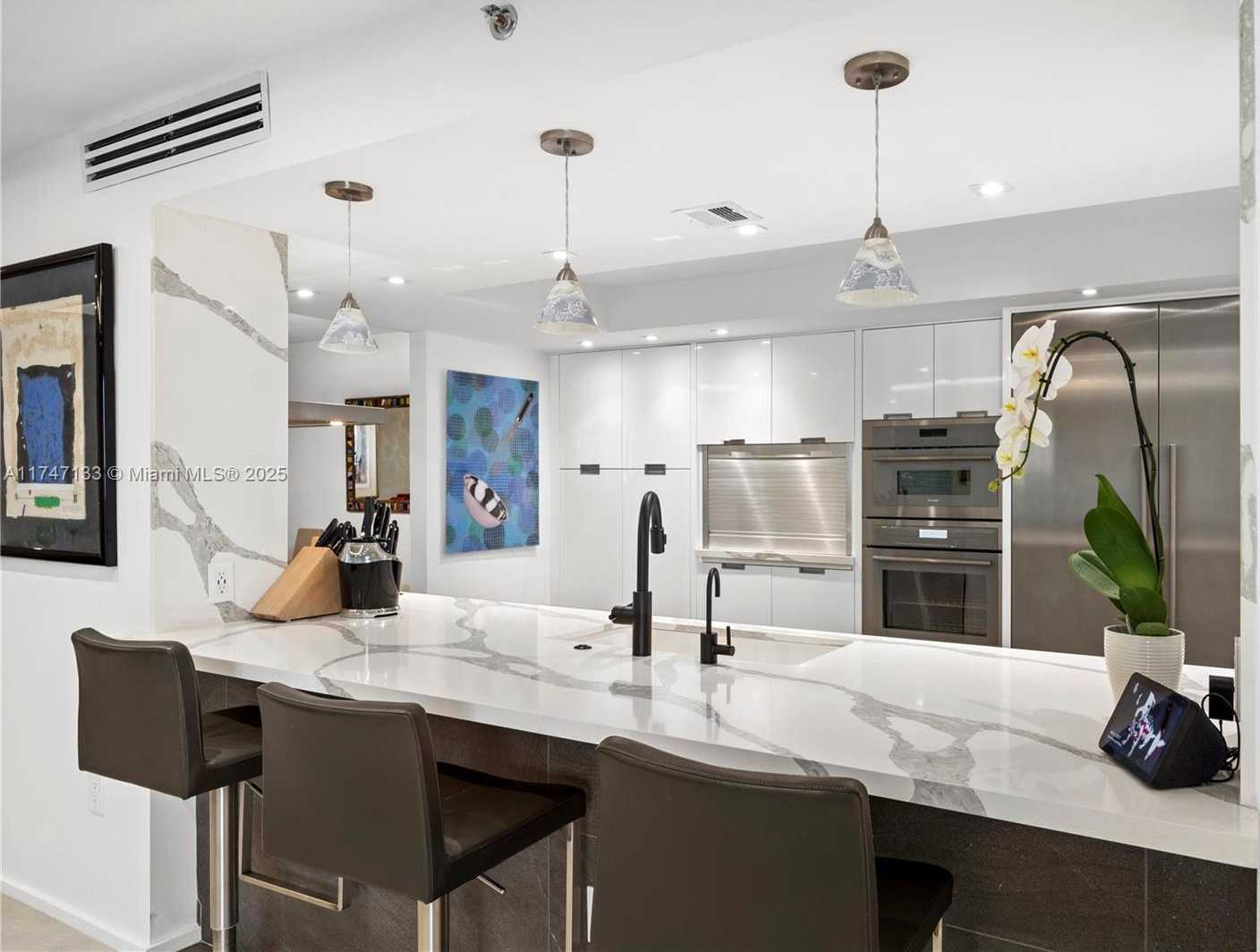 Small Image of 10205 Collins Ave, Bal Harbour, FL 33154, USA Number 10