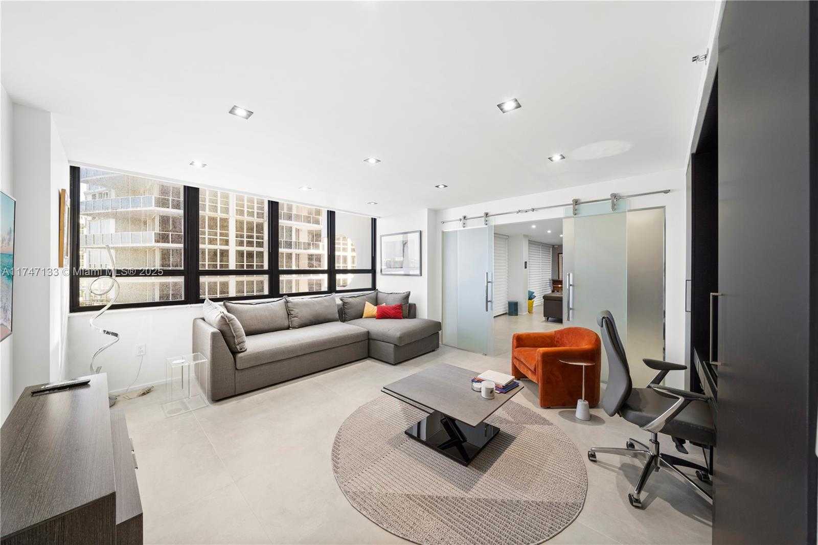 Small Image of 10205 Collins Ave, Bal Harbour, FL 33154, USA Number 14