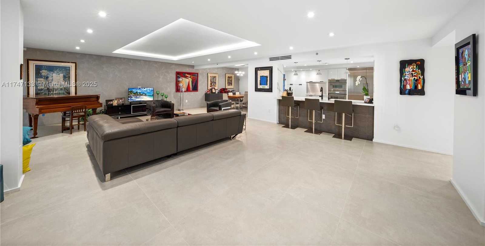 Small Image of 10205 Collins Ave, Bal Harbour, FL 33154, USA Number 7