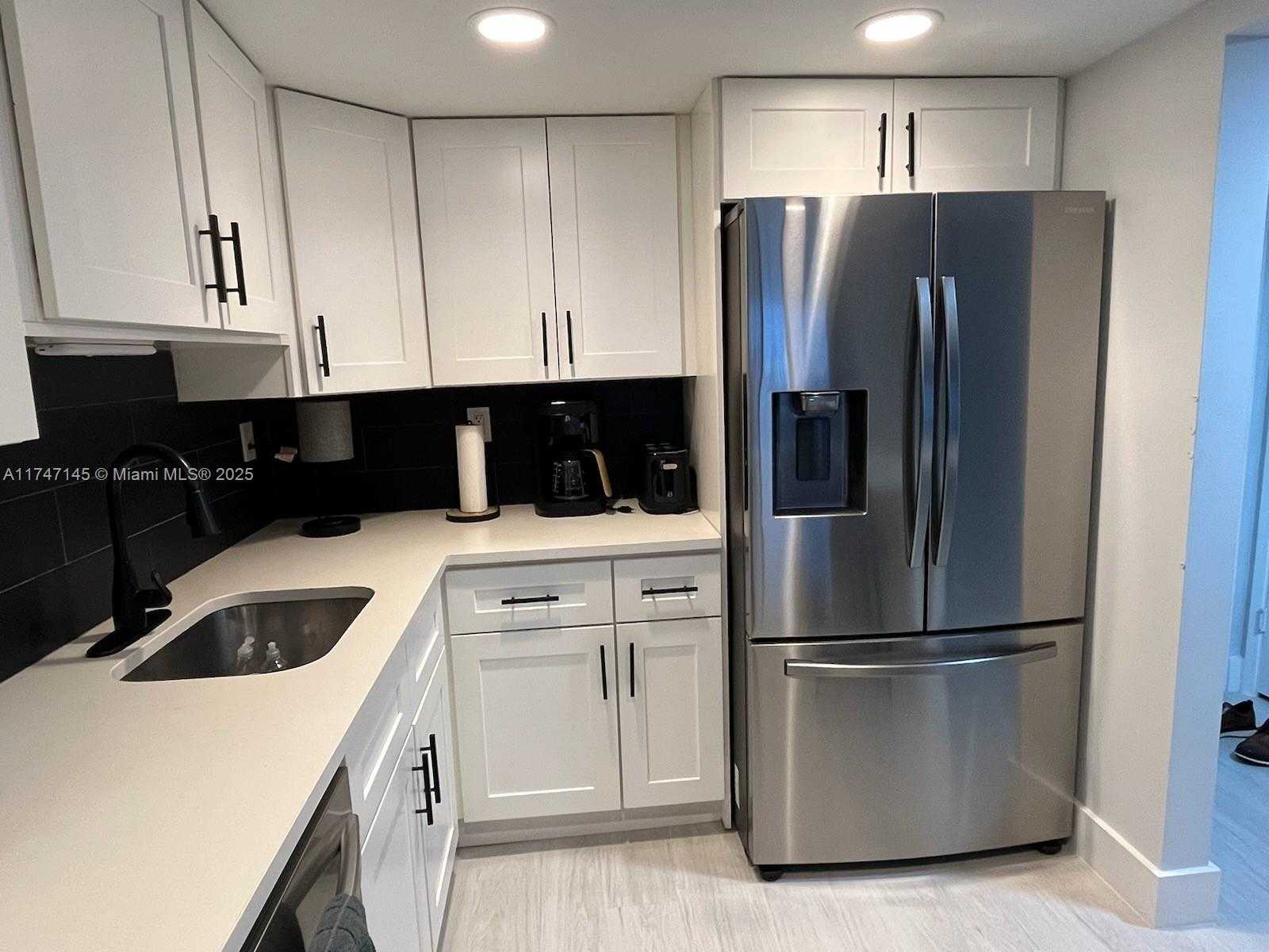 Small Image of 20355 NORTH EAST 34 CT #2429, Aventura Number 2