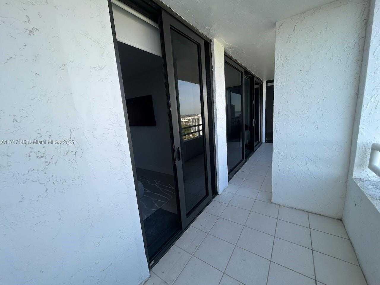 Small Image of 20355 NORTH EAST 34 CT #2429, Aventura Number 6