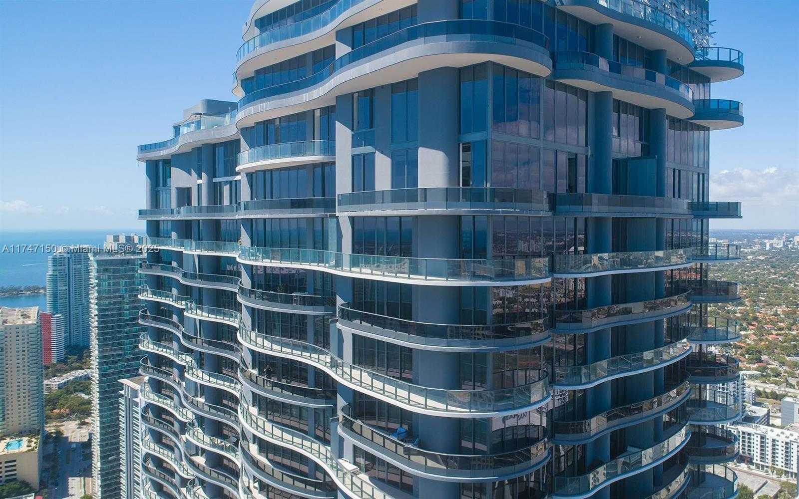 Small Image of 1000 BRICKELL PLZ #4314, Miami Number 38