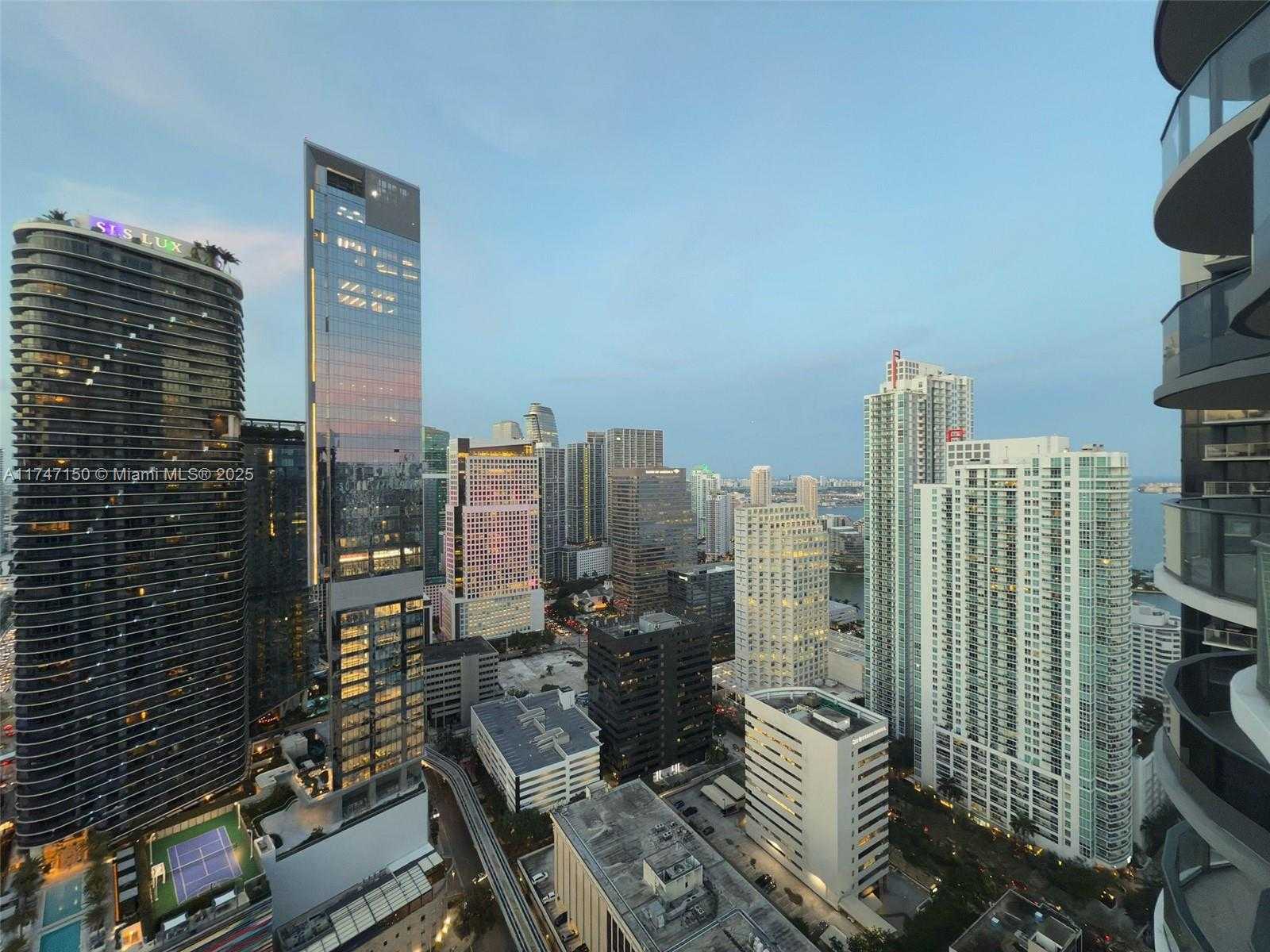 Small Image of 1000 BRICKELL PLZ #4314, Miami Number 4