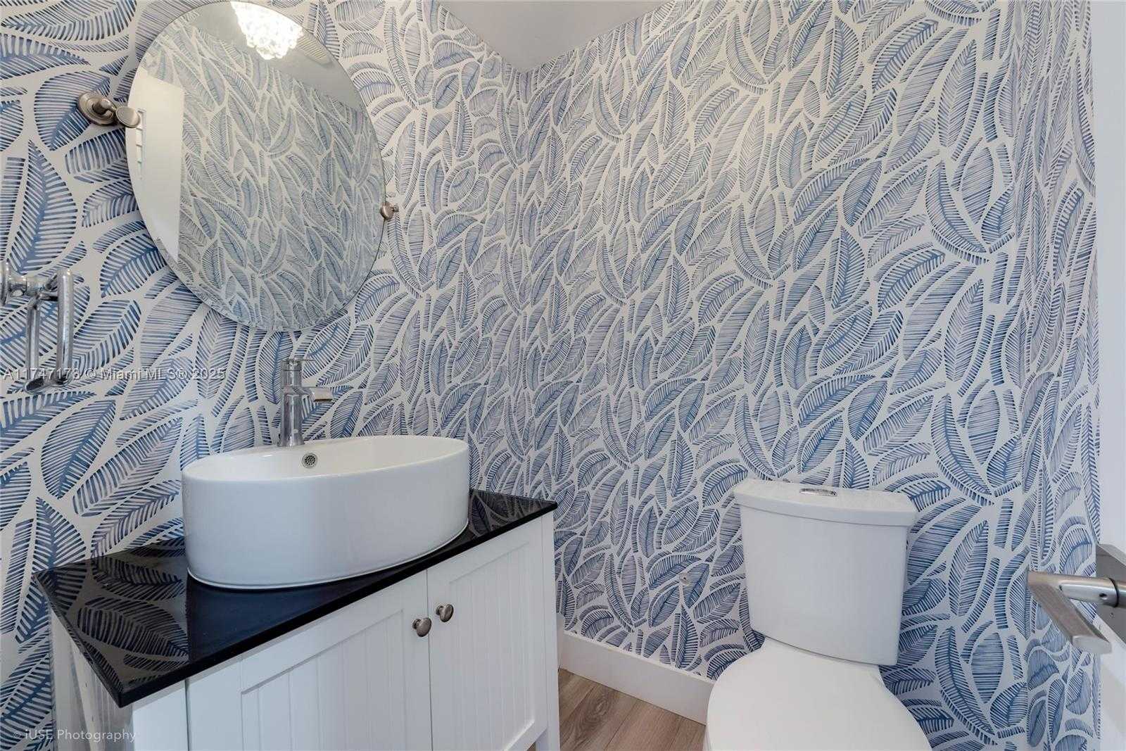 Small Image of 111 EDGEWATER DR #1A, Coral Gables Number 12