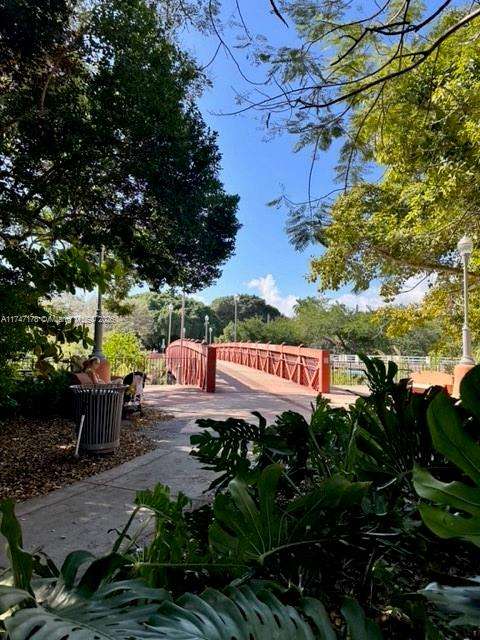Small Image of 111 EDGEWATER DR #1A, Coral Gables Number 21