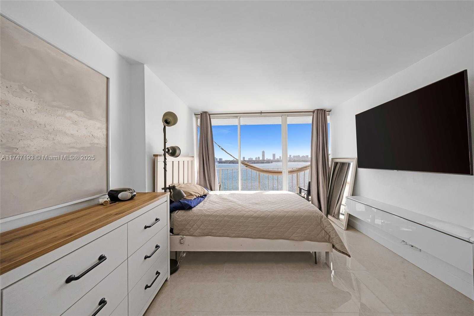 Small Image of 7601 EAST TREASURE DRIVE #1119, North Bay Village Number 15