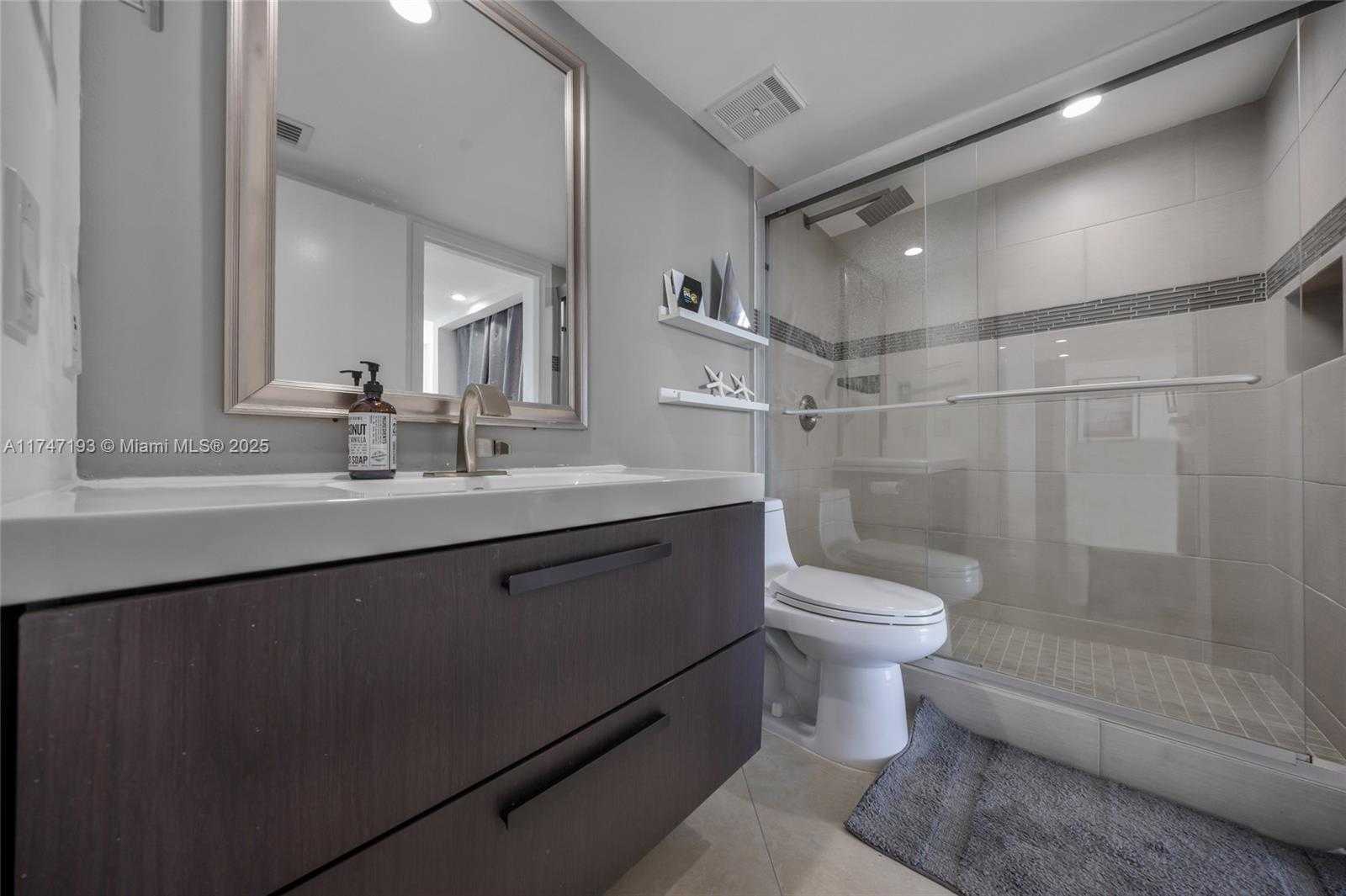 Small Image of 7601 EAST TREASURE DRIVE #1119, North Bay Village Number 21