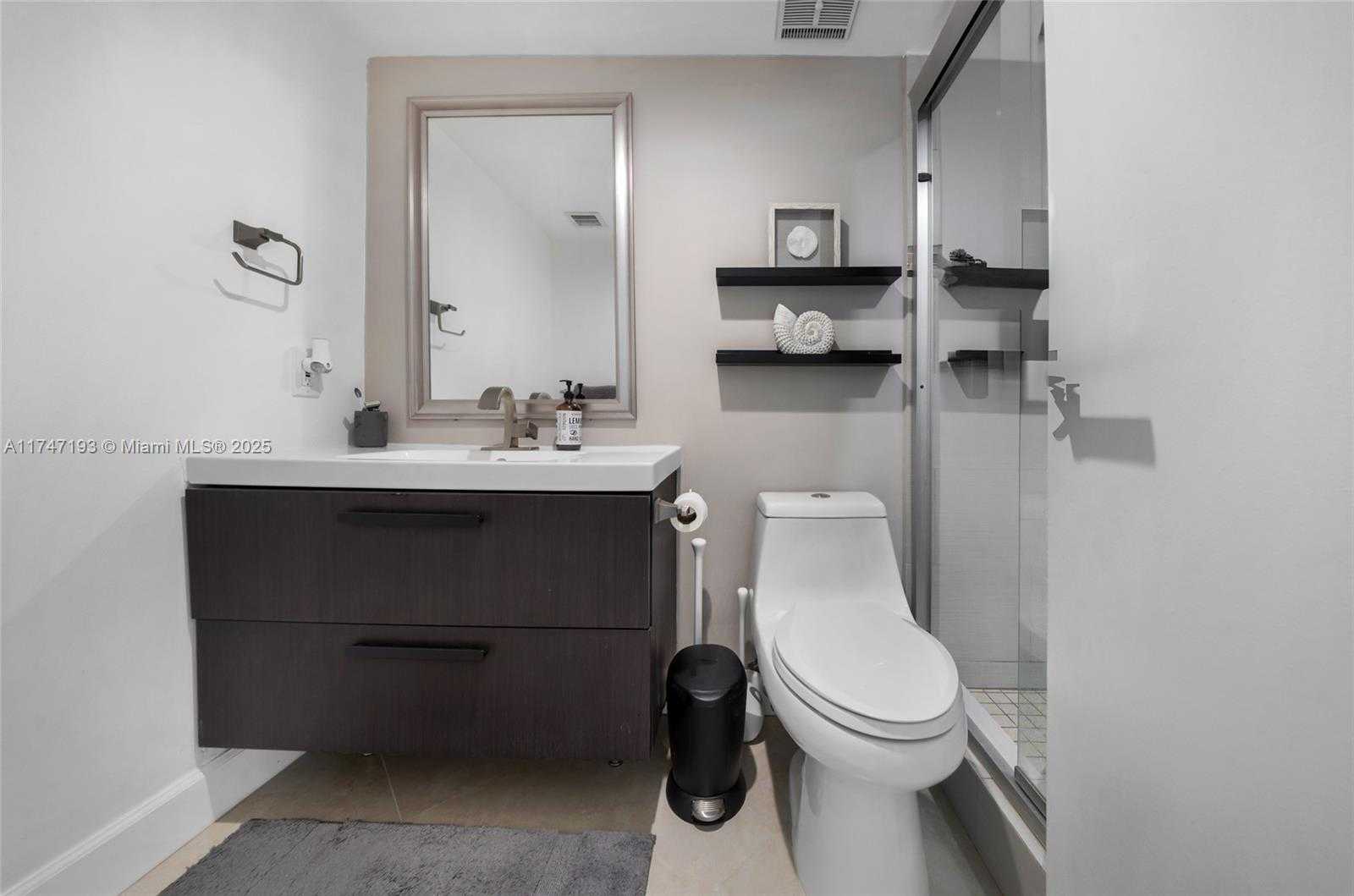 Small Image of 7601 EAST TREASURE DRIVE #1119, North Bay Village Number 29