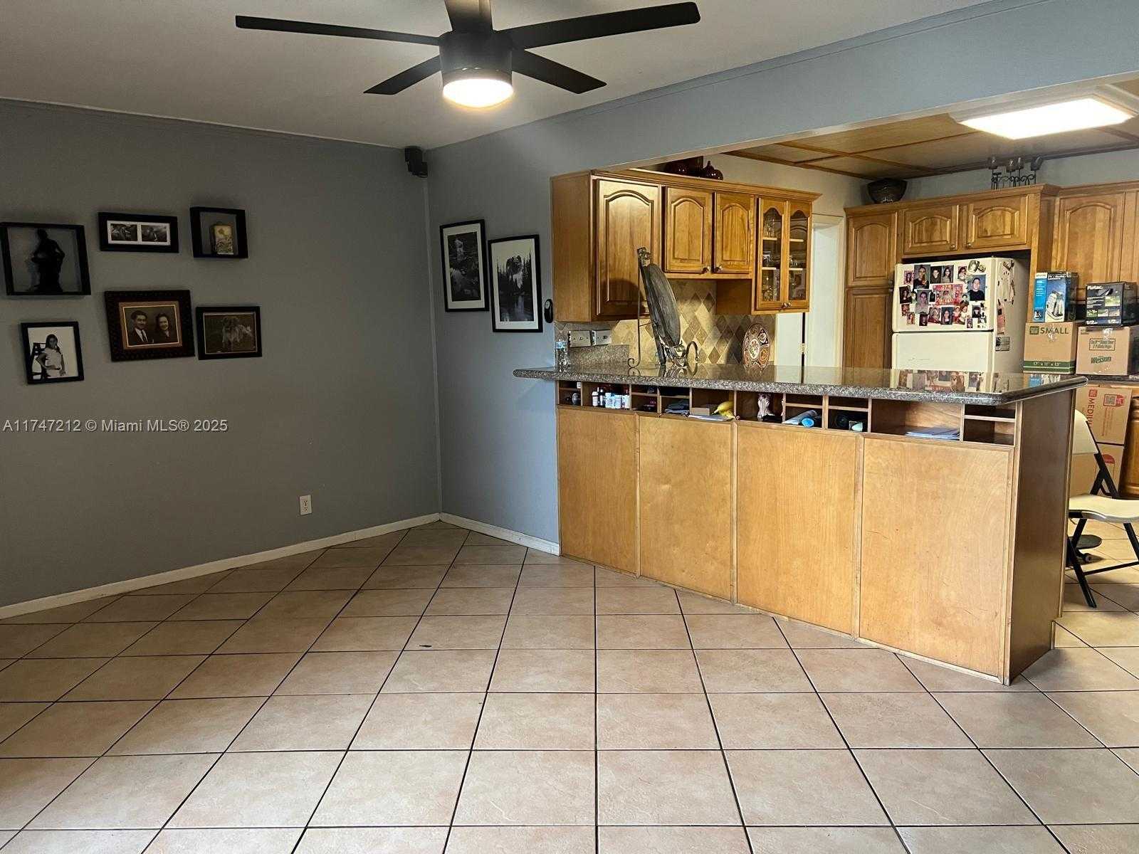 Small Image of 3057 CORAL SPRINGS DR #102, Coral Springs Number 4