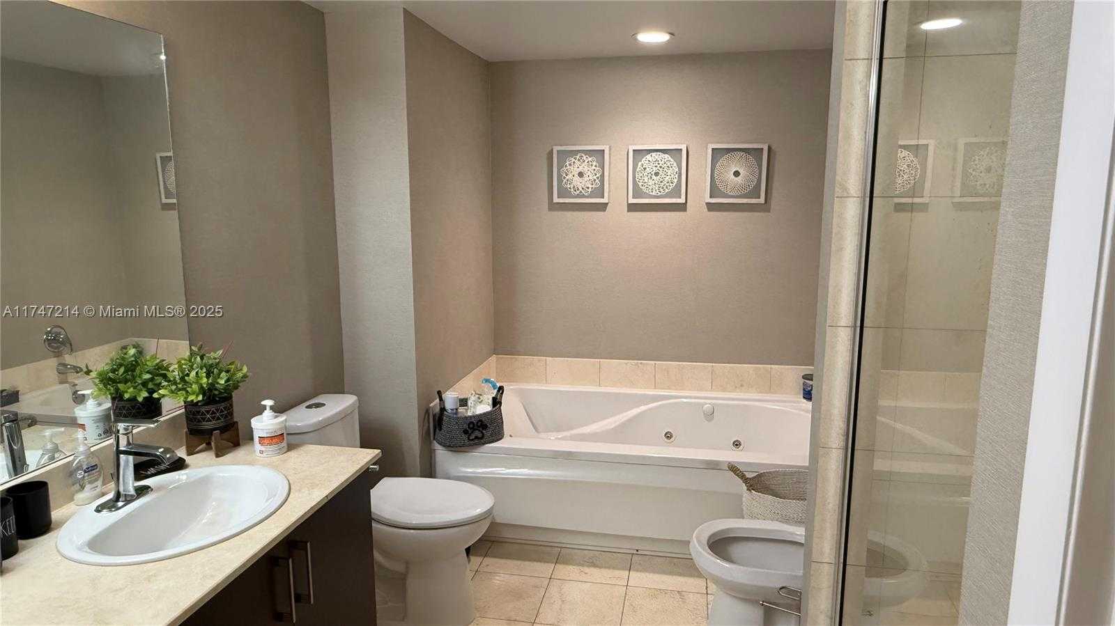 Small Image of 17375 COLLINS AVE #1006, Sunny Isles Beach Number 32