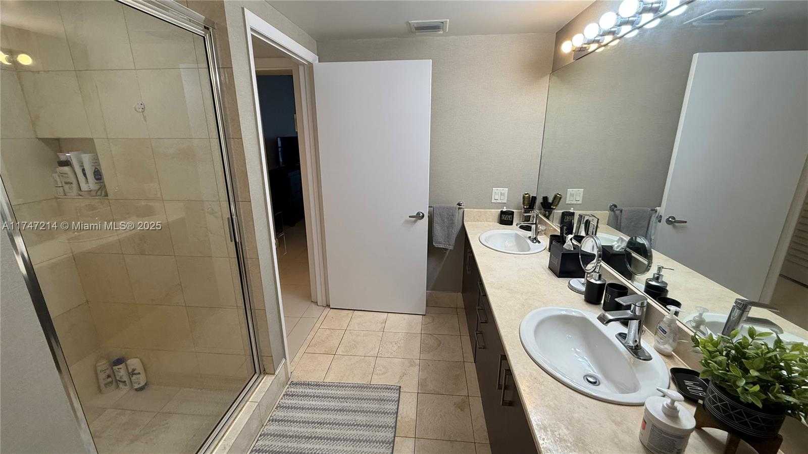 Small Image of 17375 COLLINS AVE #1006, Sunny Isles Beach Number 36