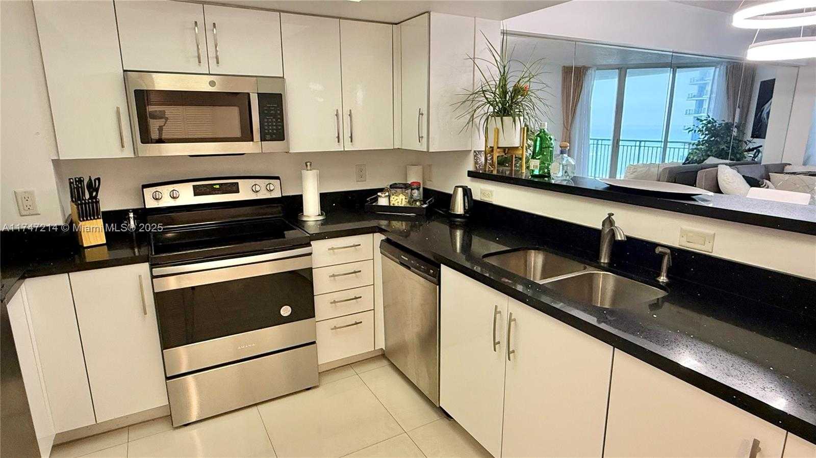 Small Image of 17375 COLLINS AVE #1006, Sunny Isles Beach Number 7