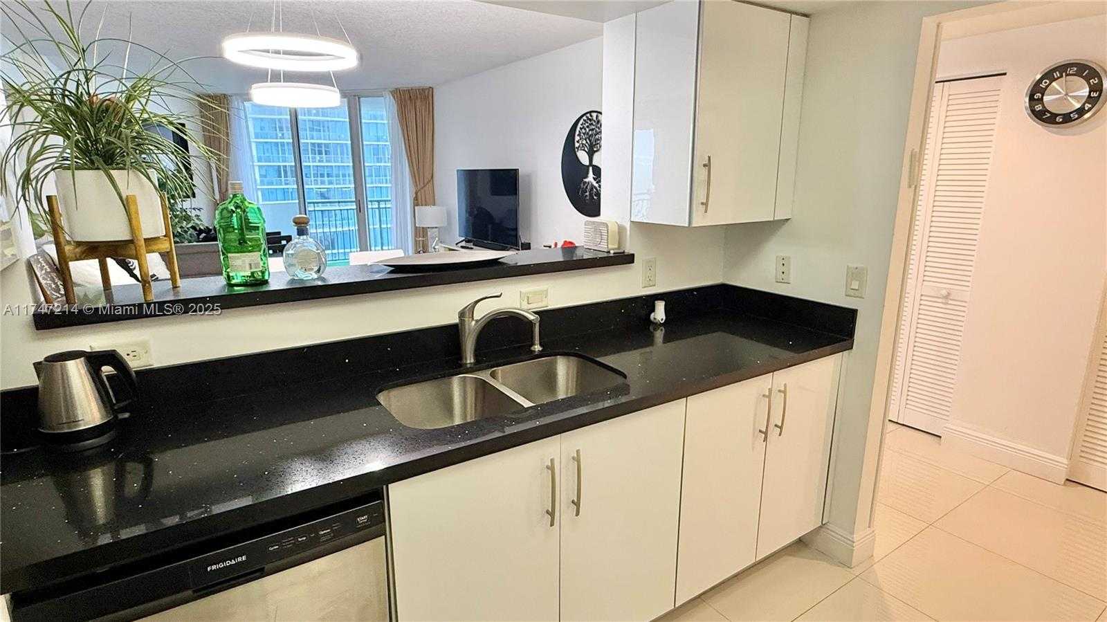 Small Image of 17375 COLLINS AVE #1006, Sunny Isles Beach Number 9