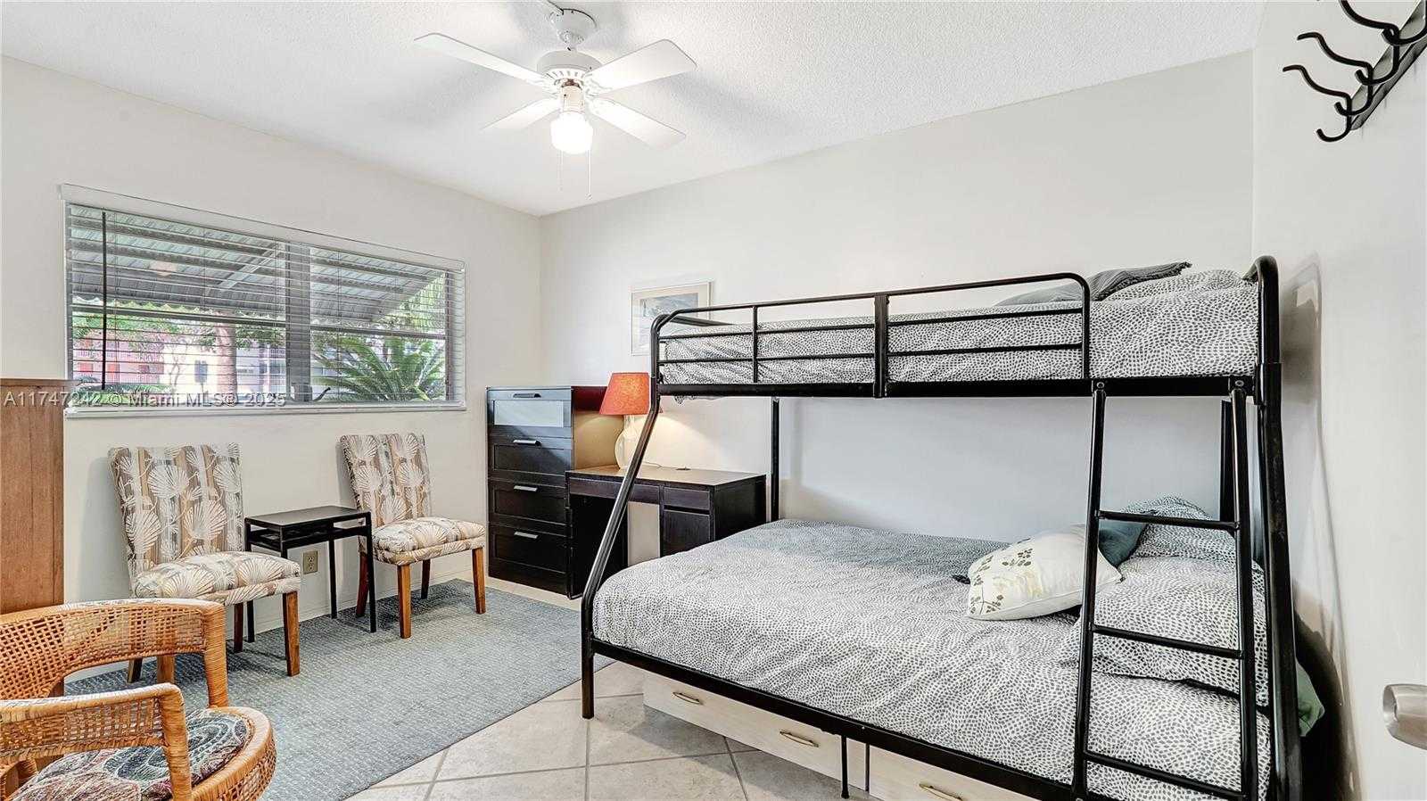 Small Image of 1101 HILLCREST CT #103, Hollywood Number 15