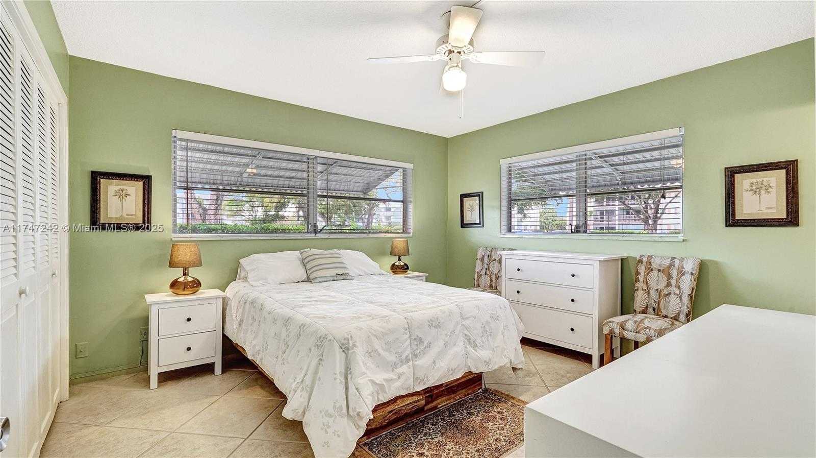 Small Image of 1101 HILLCREST CT #103, Hollywood Number 2