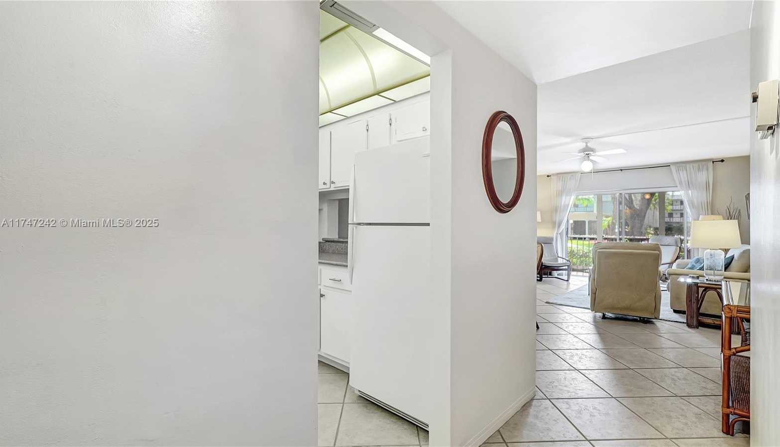 Small Image of 1101 HILLCREST CT #103, Hollywood Number 30