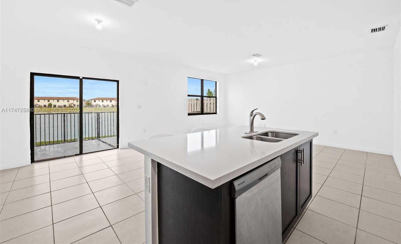 Small Image of 10107 SOUTH WEST 231ST LN, Miami Number 11