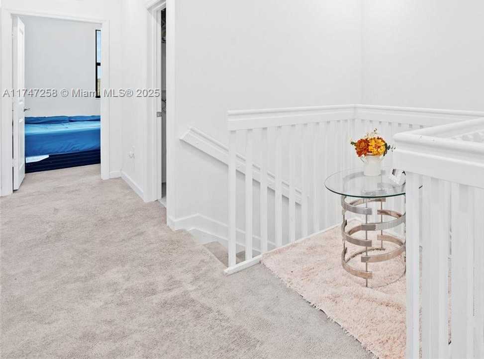 Small Image of 10107 SOUTH WEST 231ST LN, Miami Number 13