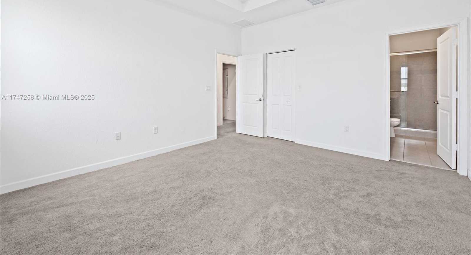 Small Image of 10107 SOUTH WEST 231ST LN, Miami Number 15