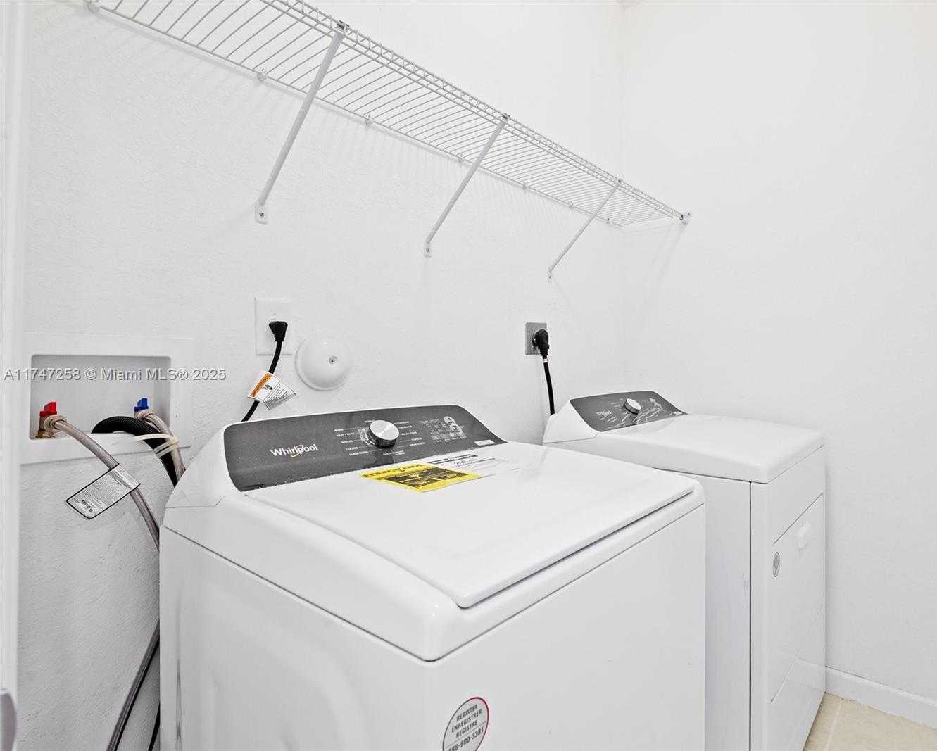 Small Image of 10107 SOUTH WEST 231ST LN, Miami Number 23
