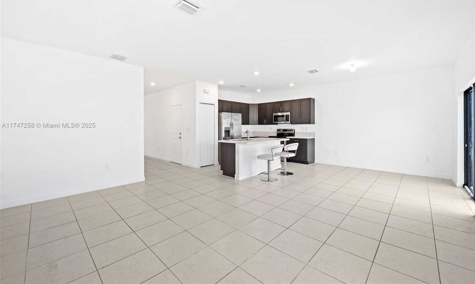 Small Image of 10107 SOUTH WEST 231ST LN, Miami Number 7