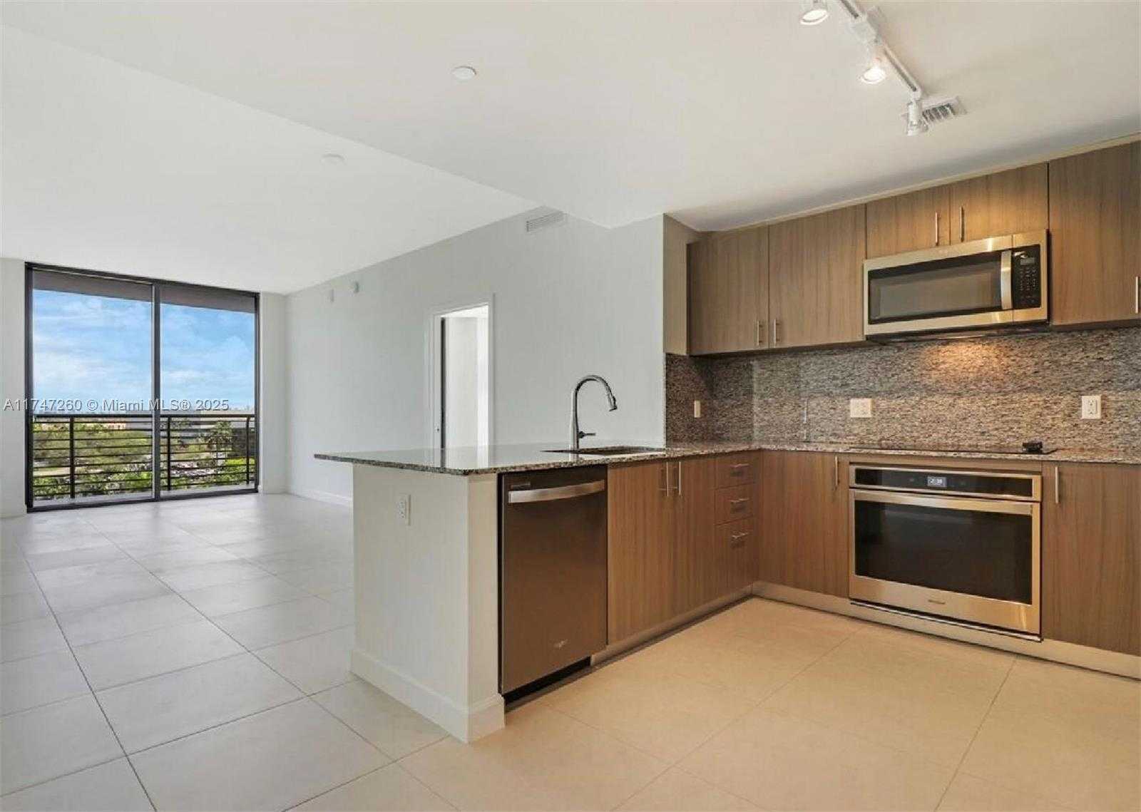 Small Image of 5350 NORTH WEST 84TH AVE #601, Doral Number 2