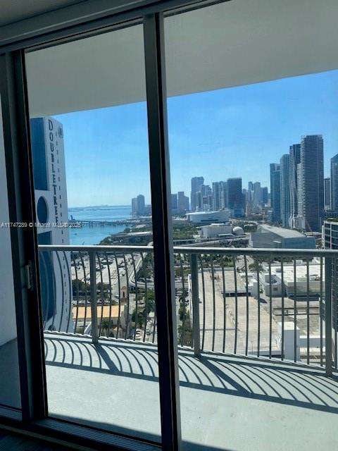 Small Image of 1750 NORTH BAYSHORE DR #3112, Miami Number 10