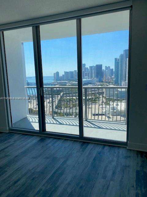 Small Image of 1750 NORTH BAYSHORE DR #3112, Miami Number 9