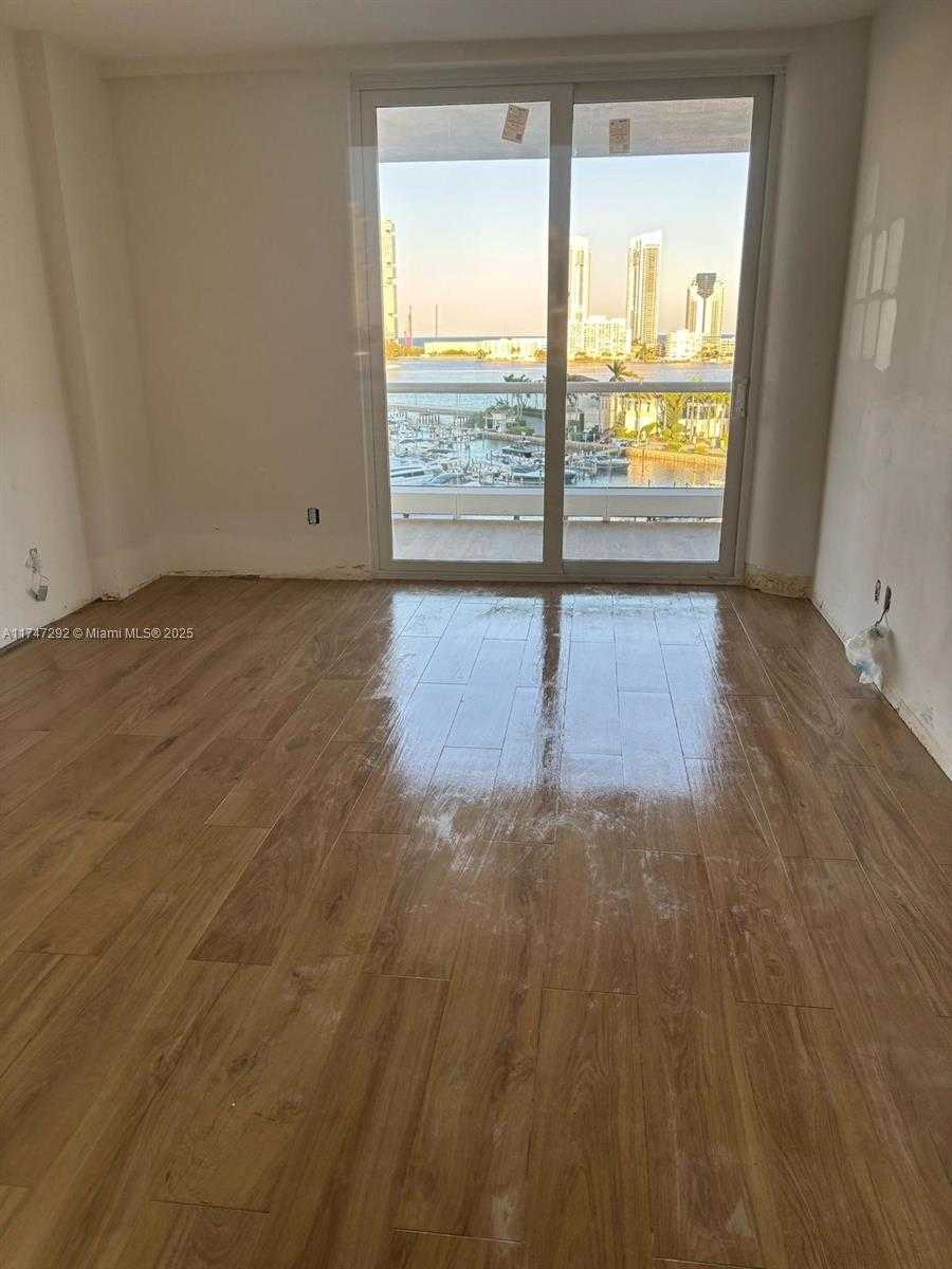 Small Image of 7000 ISLAND BLVD #905, Aventura Number 5