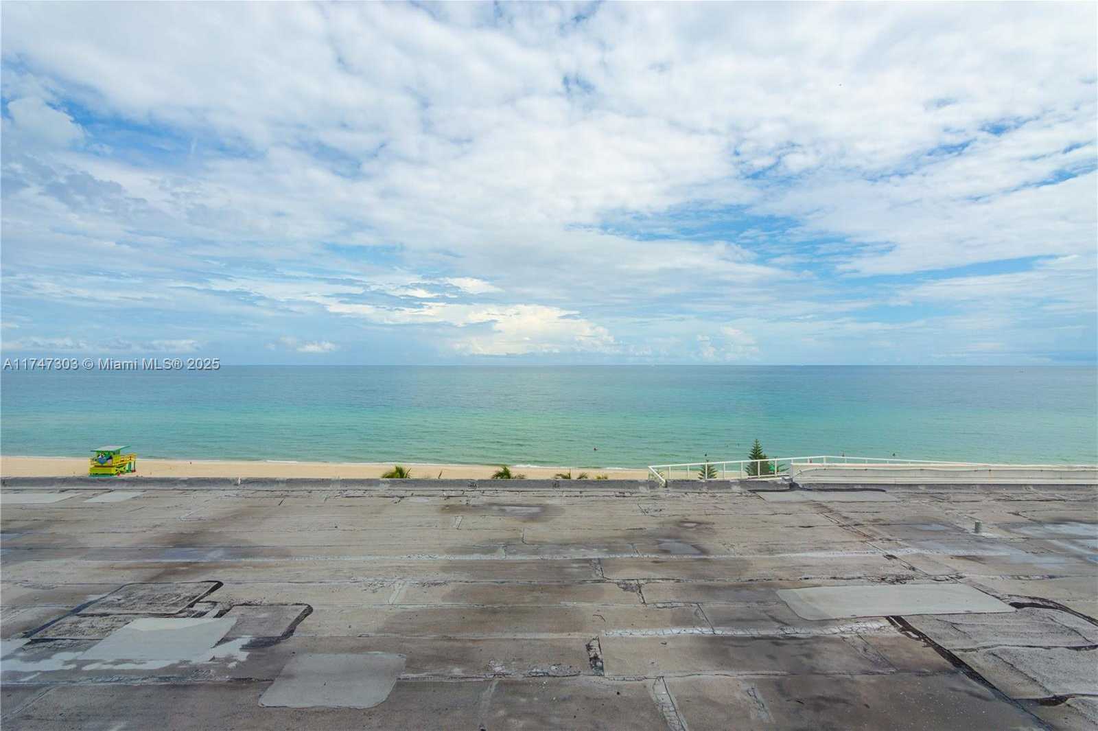 Small Image of 5445 COLLINS AVE #502, Miami Beach Number 19