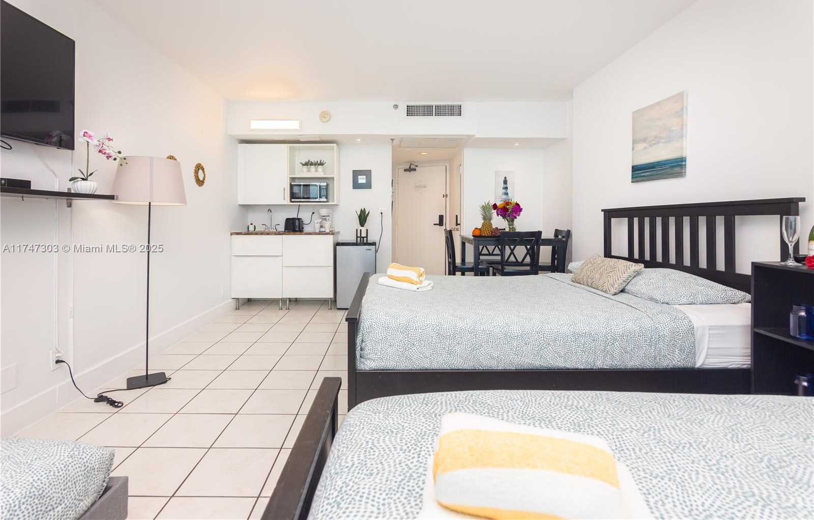 Small Image of 5445 COLLINS AVE #502, Miami Beach Number 8