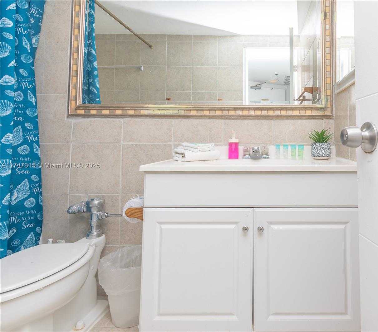 Small Image of 5445 COLLINS AVE #712, Miami Beach Number 19
