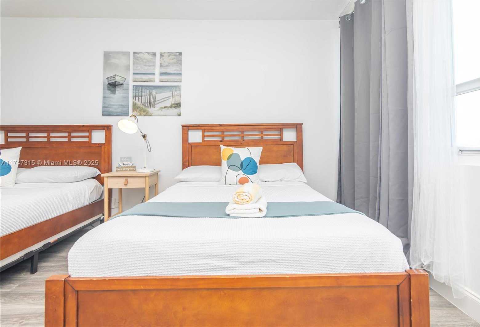 Small Image of 5445 COLLINS AVE #712, Miami Beach Number 7