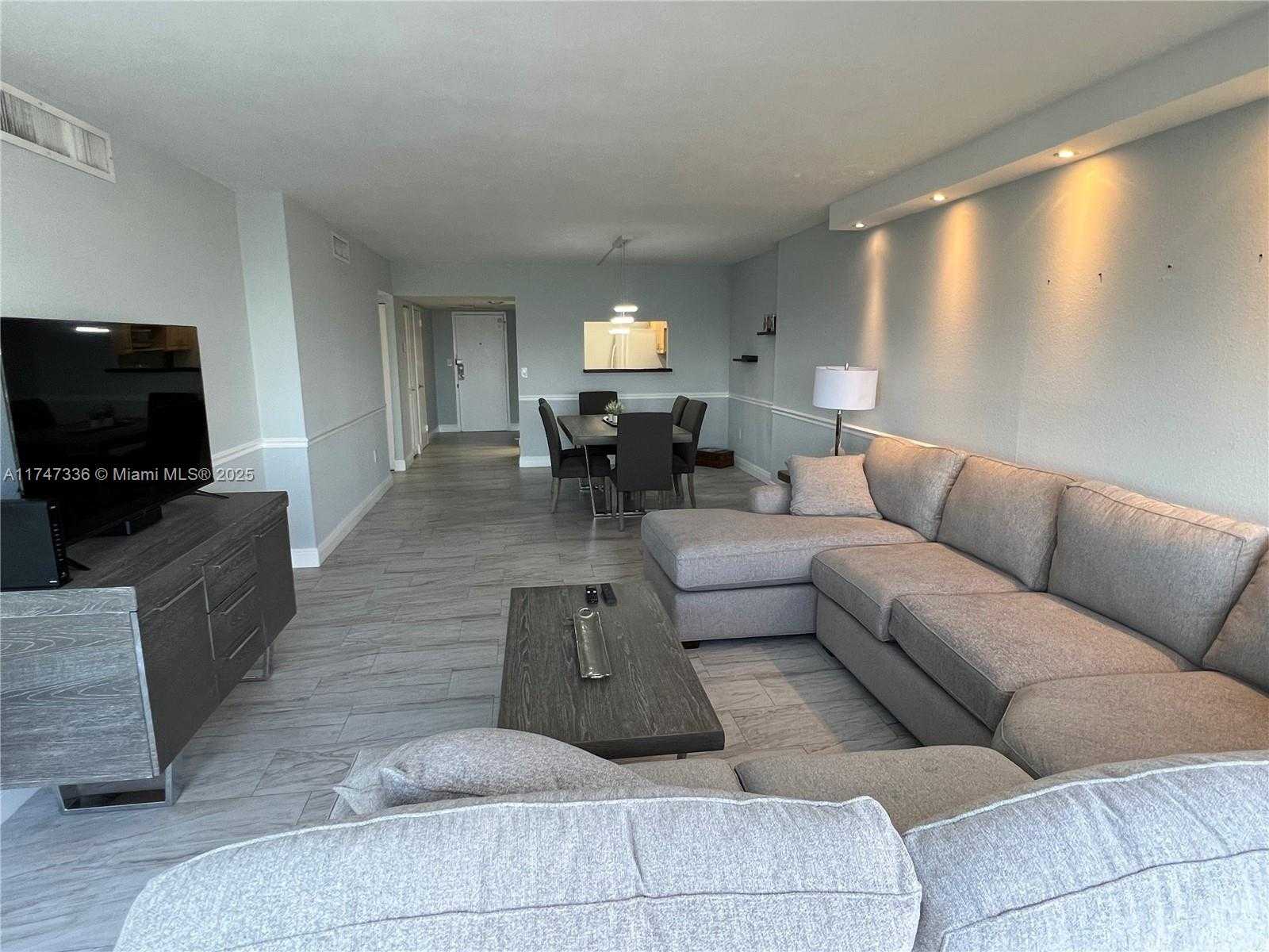 Small Image of 3375 NORTH COUNTRY CLUB DR #1106, Aventura Number 10