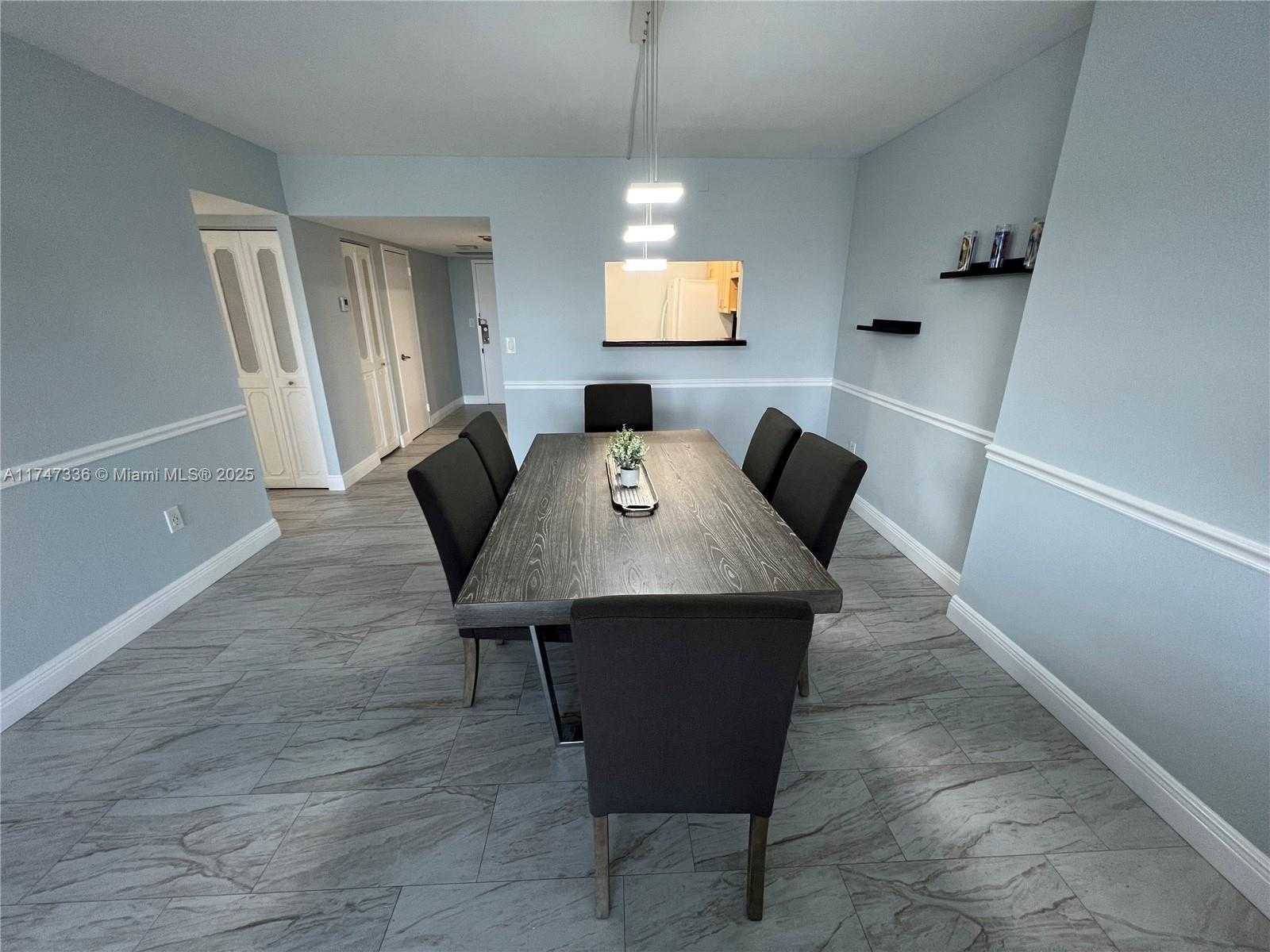 Small Image of 3375 NORTH COUNTRY CLUB DR #1106, Aventura Number 11