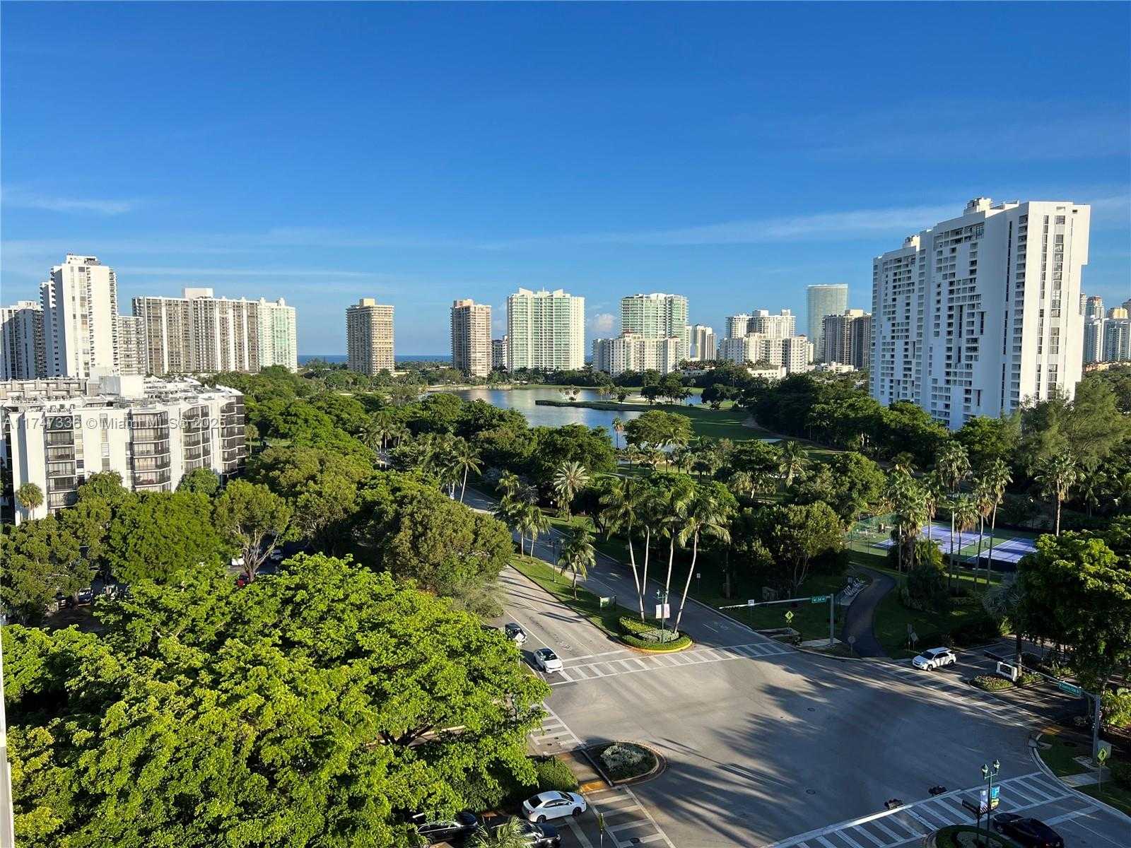 Small Image of 3375 NORTH COUNTRY CLUB DR #1106, Aventura Number 27