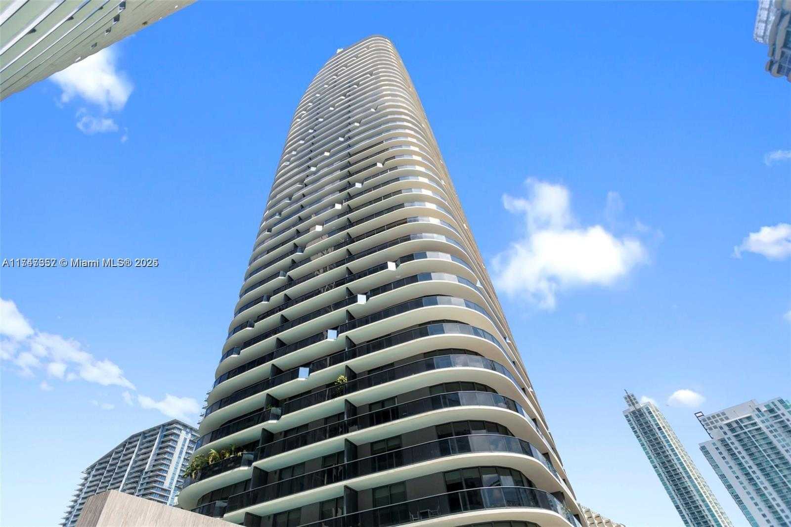Small Image of 45 SOUTH WEST 9TH ST #3306, Miami Number 3