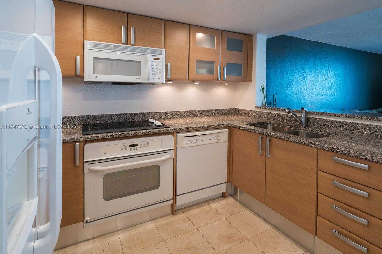 Small Image of 2101 BRICKELL AVE #2803, Miami Number 7
