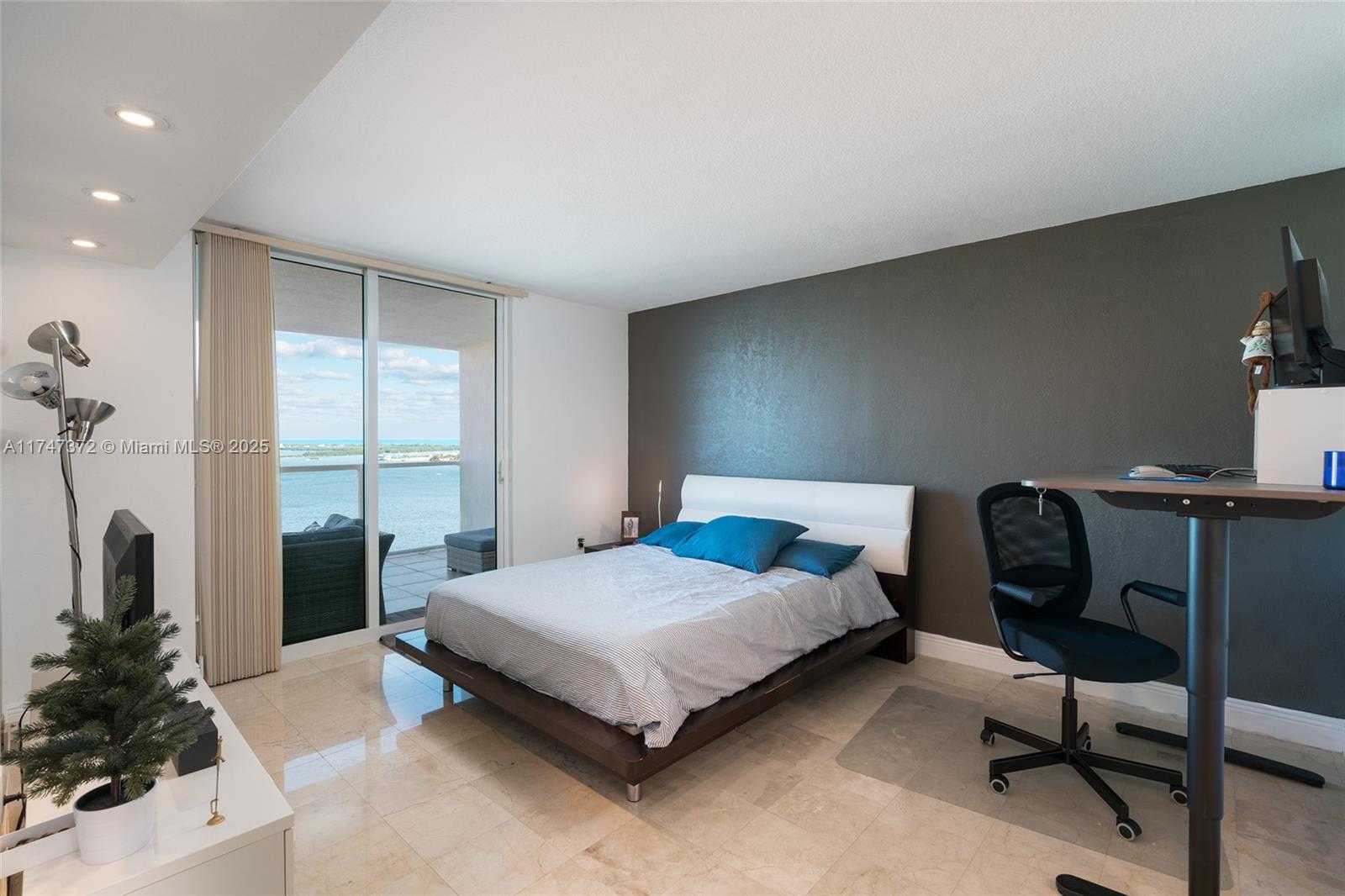 Small Image of 2101 BRICKELL AVE #2803, Miami Number 9