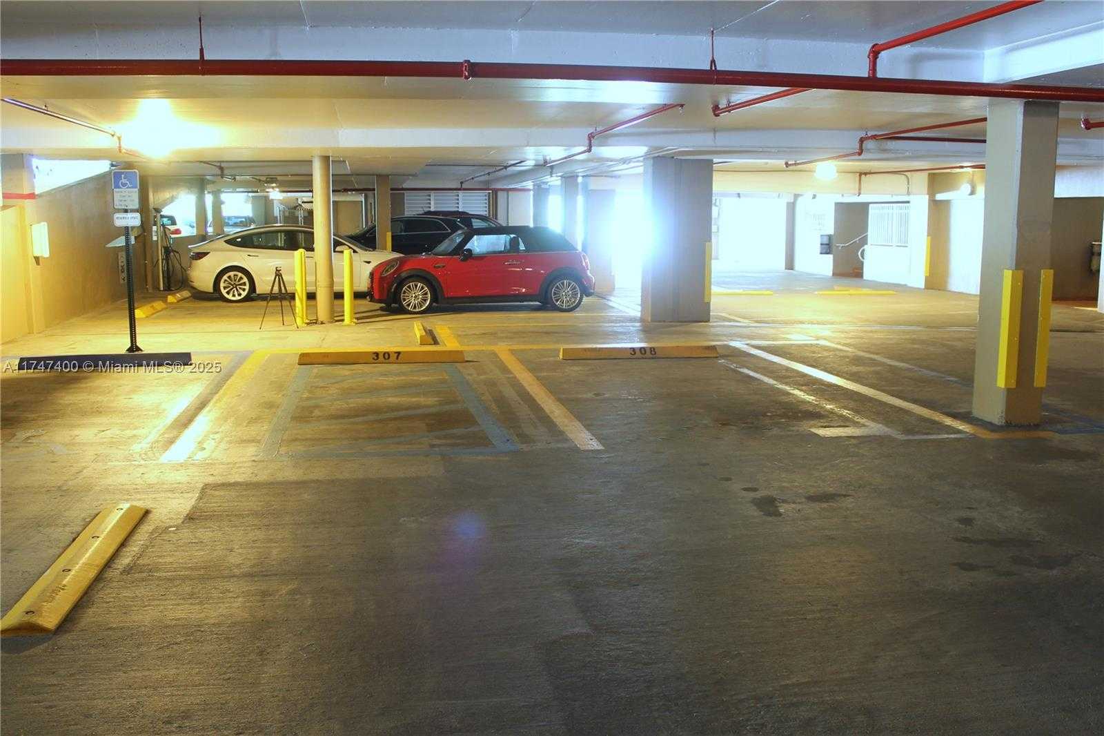 Small Image of 801 BRICKELL KEY BLVD #PH 3311, Miami Number 51