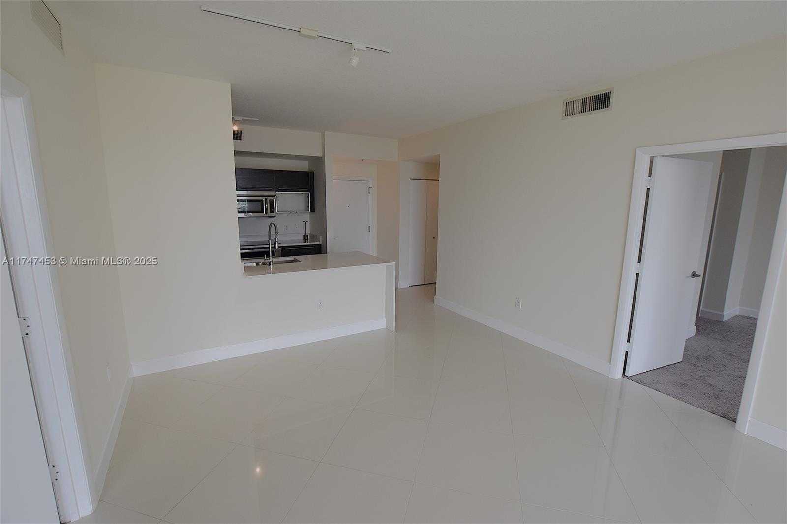 Small Image of 550 OKEECHOBEE BLVD #1417, West Palm Beach Number 11