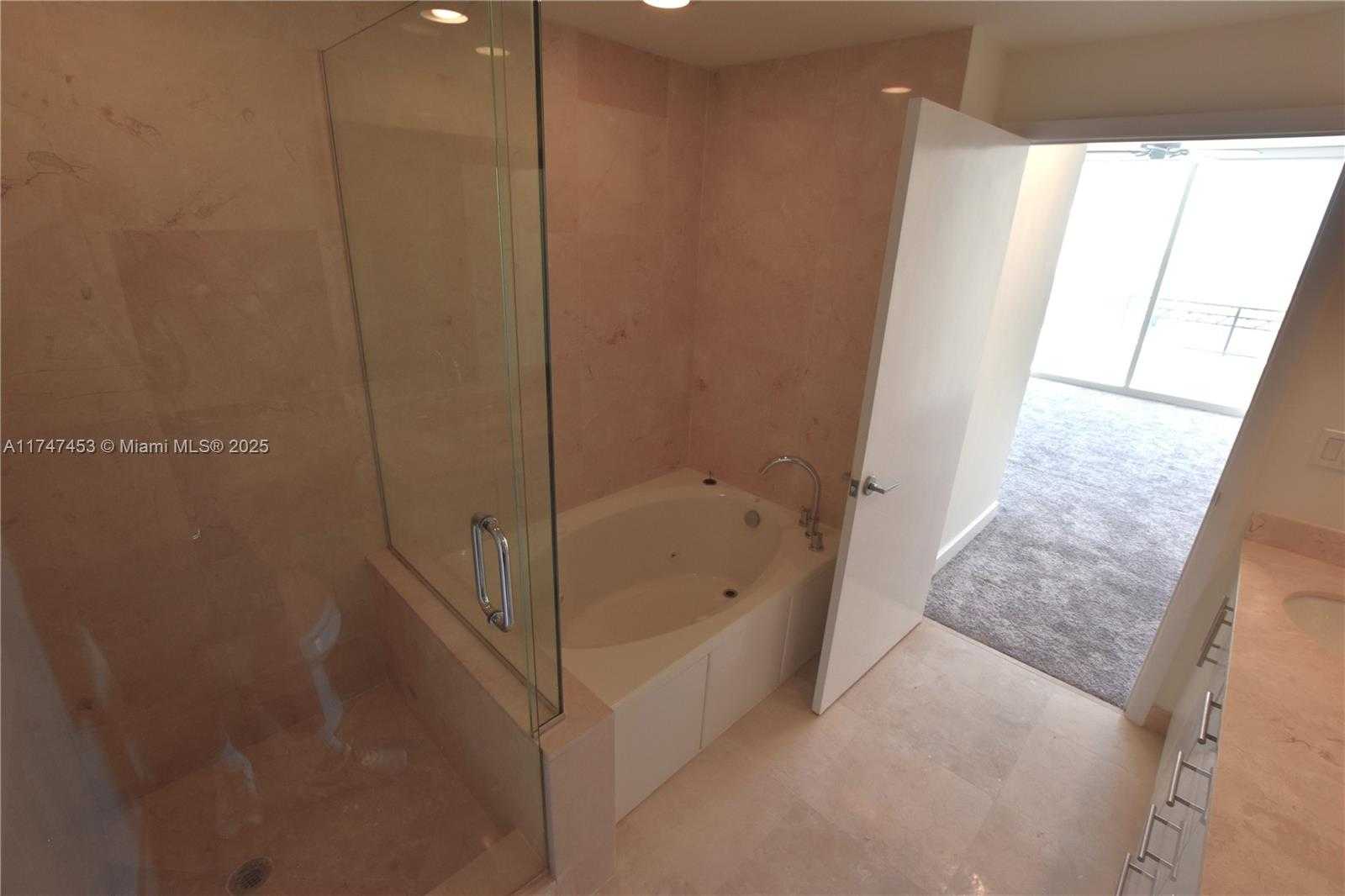 Small Image of 550 OKEECHOBEE BLVD #1417, West Palm Beach Number 15